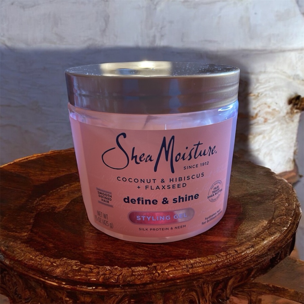 Shea Moisture Define & Shine Styling Gel